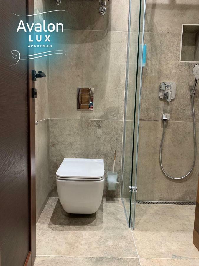 Avalon Lux Studio Apartment Novi Sad Esterno foto