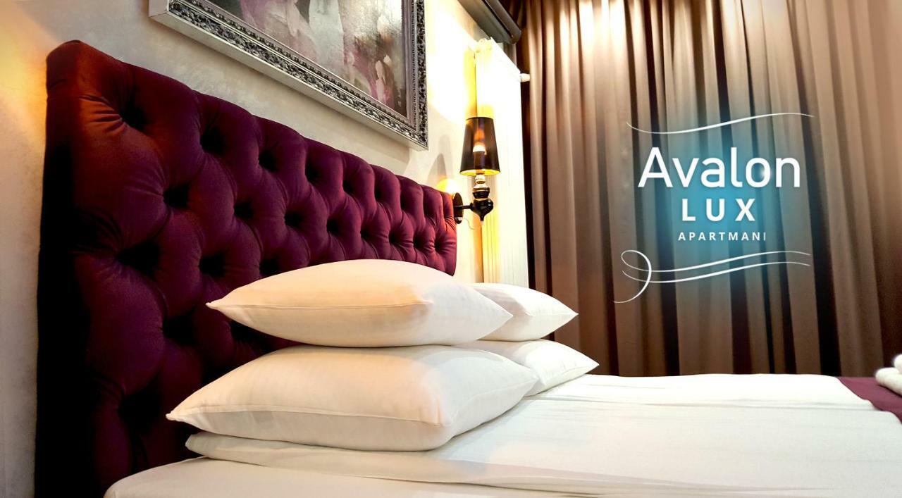 Avalon Lux Studio Apartment Novi Sad Esterno foto