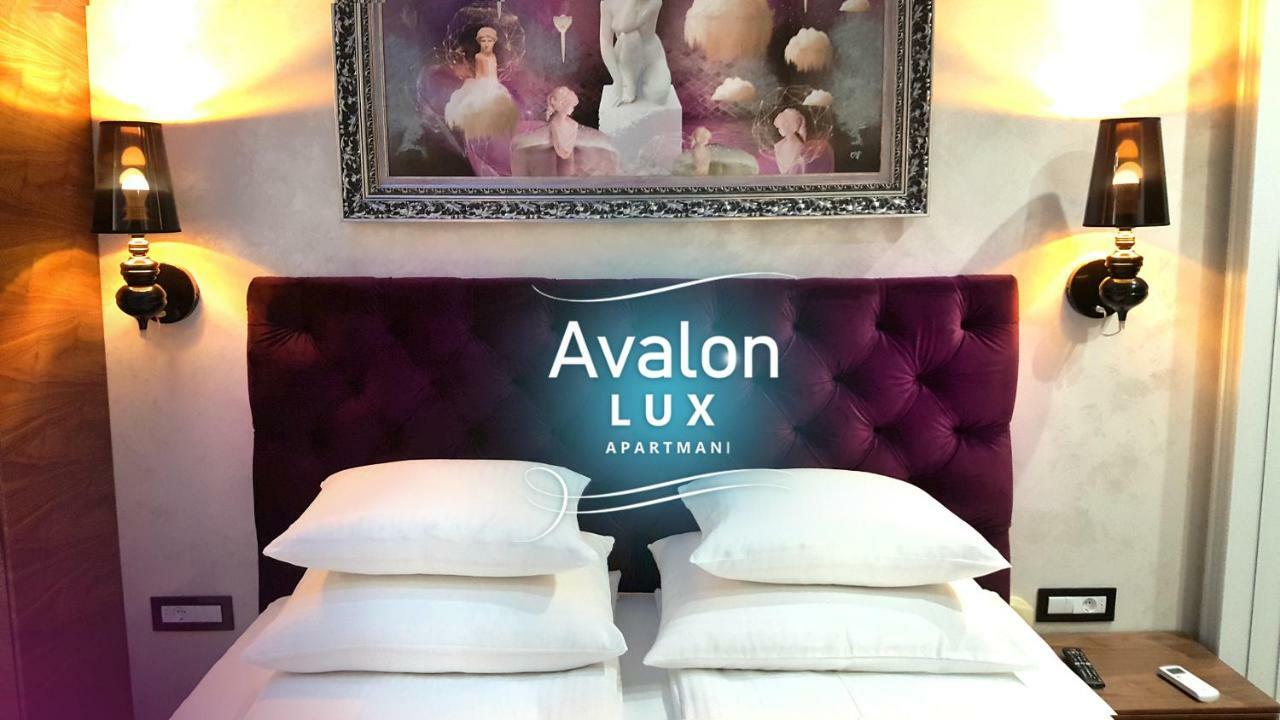 Avalon Lux Studio Apartment Novi Sad Esterno foto