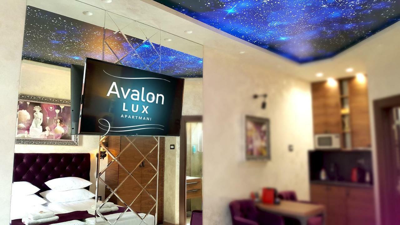 Avalon Lux Studio Apartment Novi Sad Esterno foto